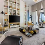 In 39428 Вилла *